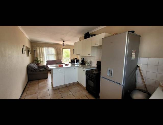 2 BEDROOM TOWNHOUSE FOR SALE IN VERWOERDPARK